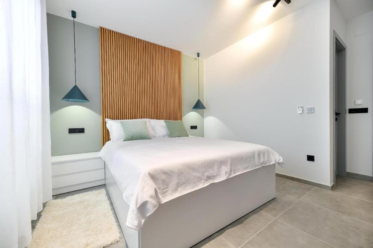 Maris Accommodation By Belmont Realty Zadar Eksteriør billede